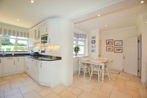 Photo 25- click for photo gallery